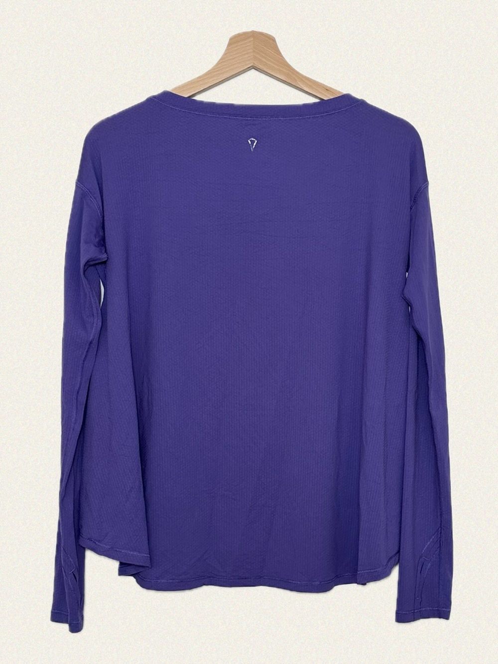 Ivivva x Disney High-Low Long Sleeve Top - Picture 3 of 5